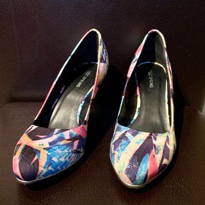 Call It Spring Heels | Colour: mostly shades of blue and pink | Size 8.5